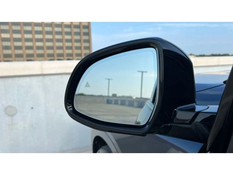 Used 2020 BMW X7 M50i image 15