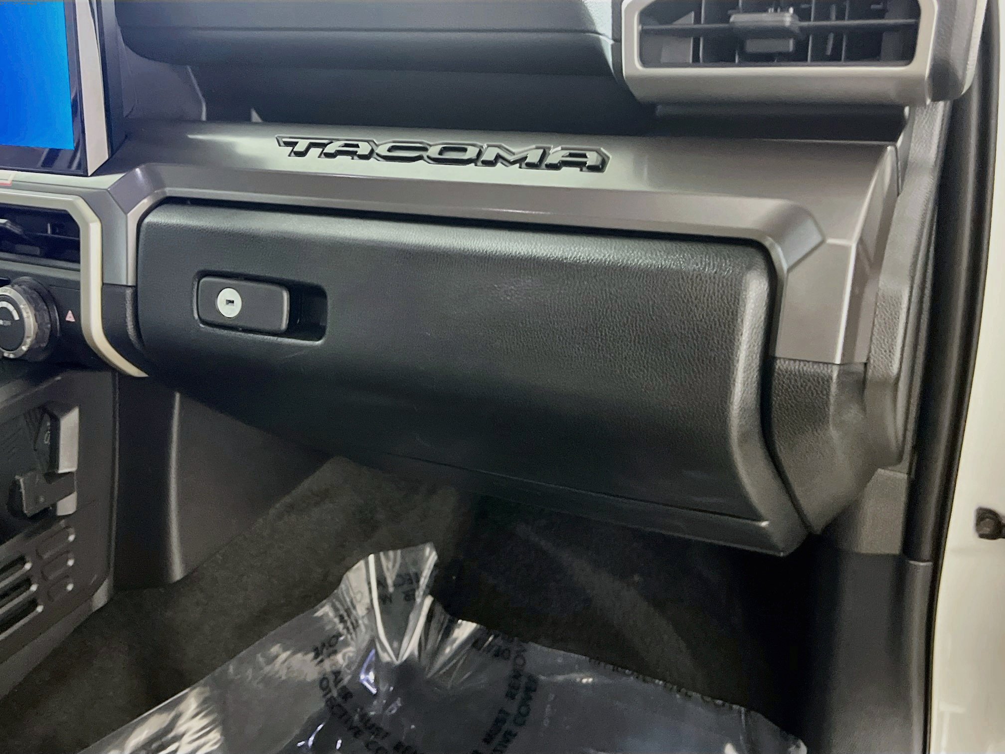Used 2024 Toyota Tacoma TRD Off-Road AWD/4WD image 35
