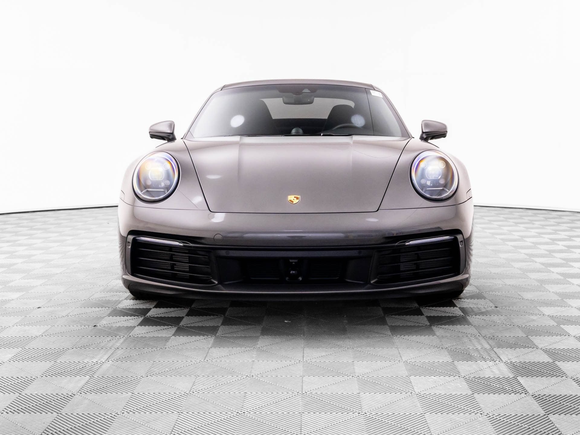 Certified 2024 Porsche 911 Carrera RWD image 9