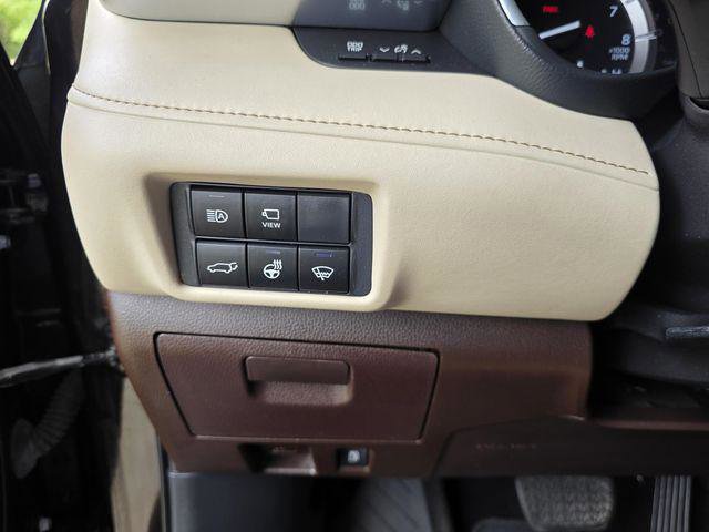 Certified 2021 Toyota Highlander Limited image 29