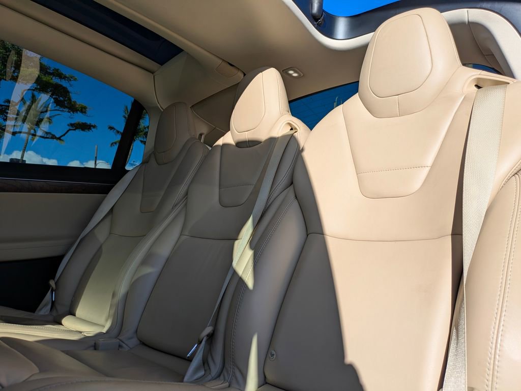 Used 2016 Tesla Model X 90D AWD/4WD image 16