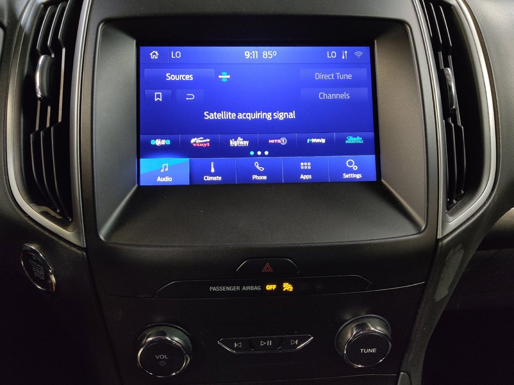 Used 2020 Ford Edge SE FWD image 25