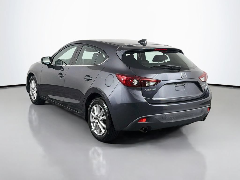 Used 2016 MAZDA MAZDA3 i Touring w/ Popular Equipment Package FWD image 5