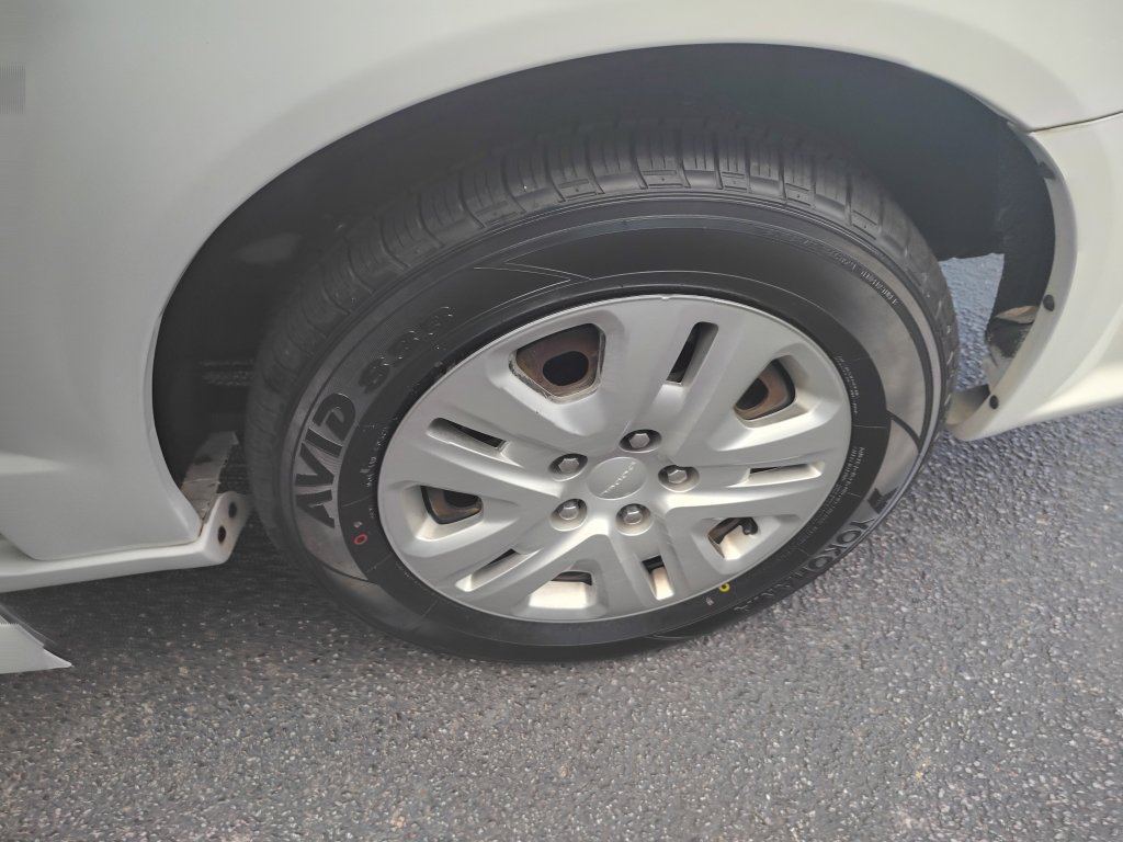 Used 2016 Dodge Grand Caravan SE w/ Quick Order Package 29E SE image 6