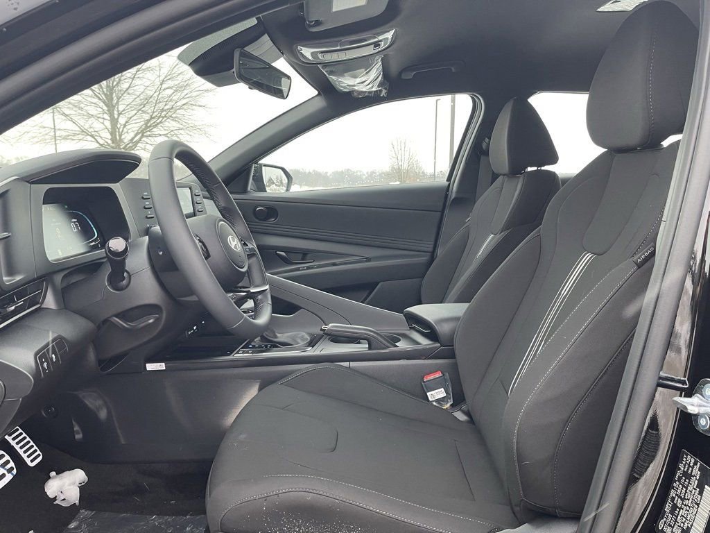 New 2026 Hyundai Elantra Sport image 5