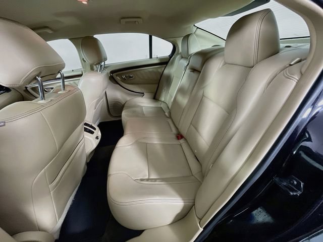 Used 2016 Ford Taurus Limited FWD image 24