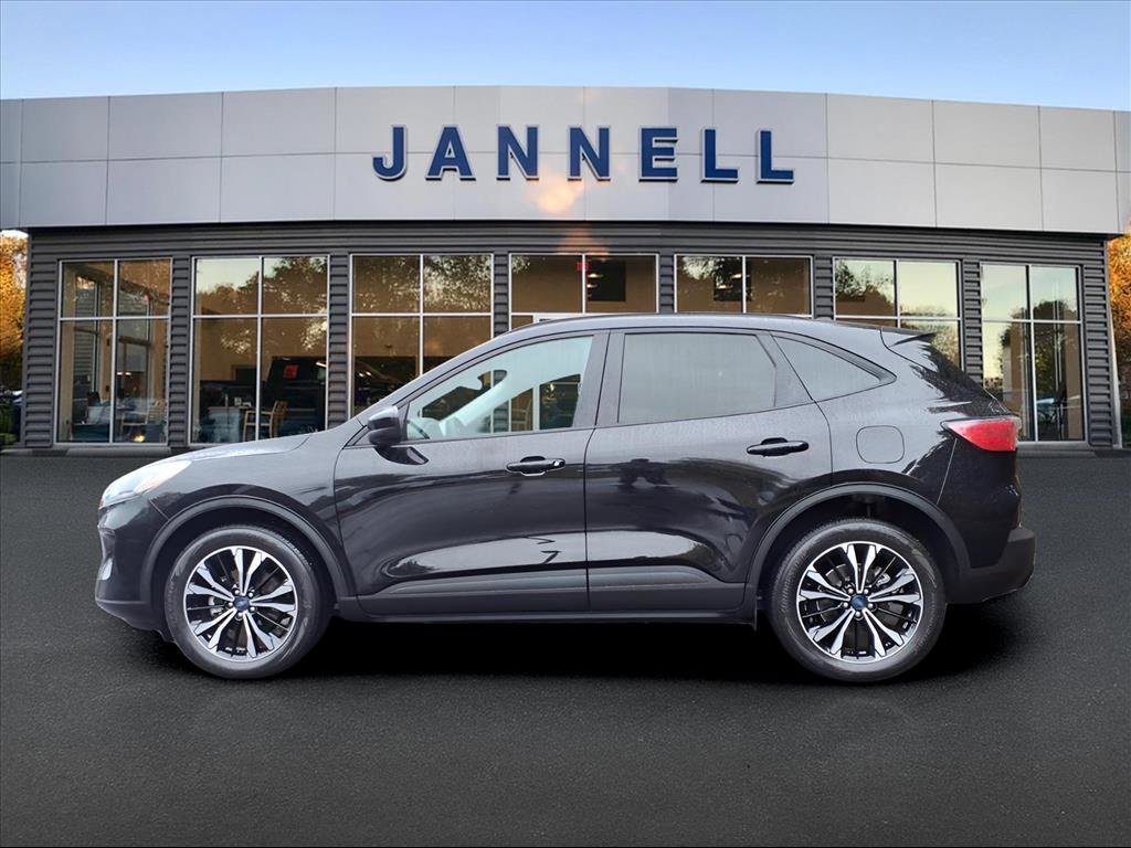 Used 2021 Ford Escape SE w/ SE Sport Appearance Package image 8