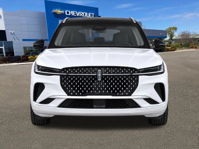 Used 2024 Lincoln Nautilus Reserve AWD/4WD image 6