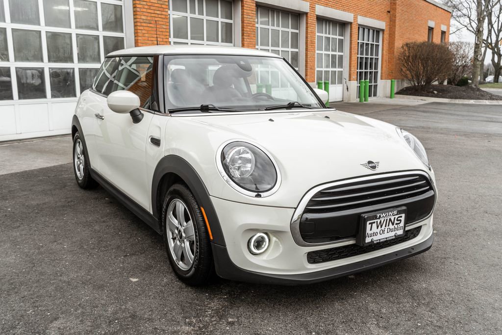 Used 2020 MINI Cooper 2-Door Hardtop image 5