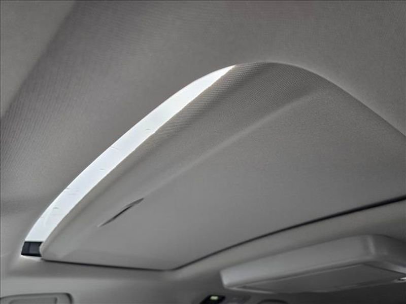 New 2026 Honda Odyssey Touring image 23