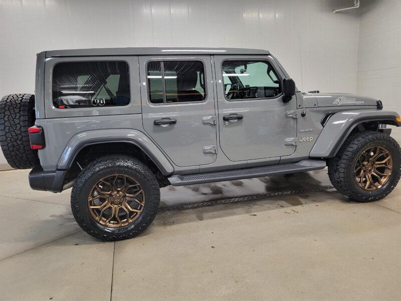 Used 2022 Jeep Wrangler Unlimited Sahara w/ LED Lighting Group AWD/4WD image 11