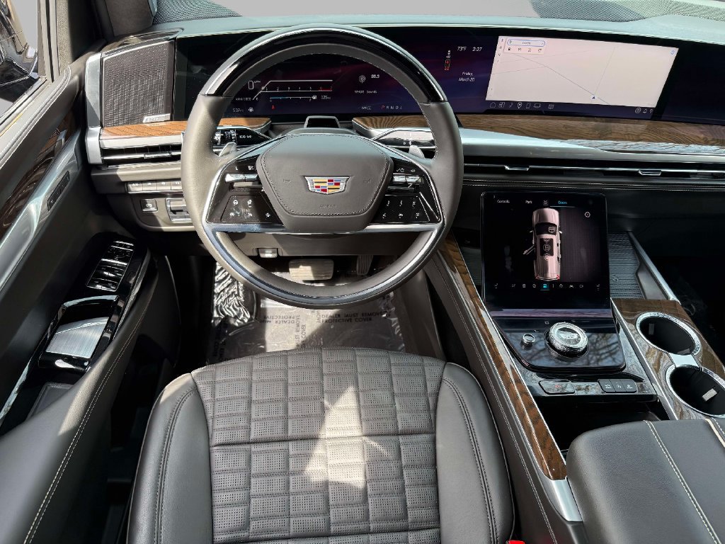Certified 2025 Cadillac Escalade ESV Premium Luxury Platinum AWD/4WD image 4