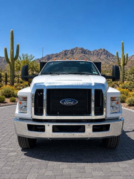 Used 2022 Ford F650 2WD Regular Cab Super Duty image 5