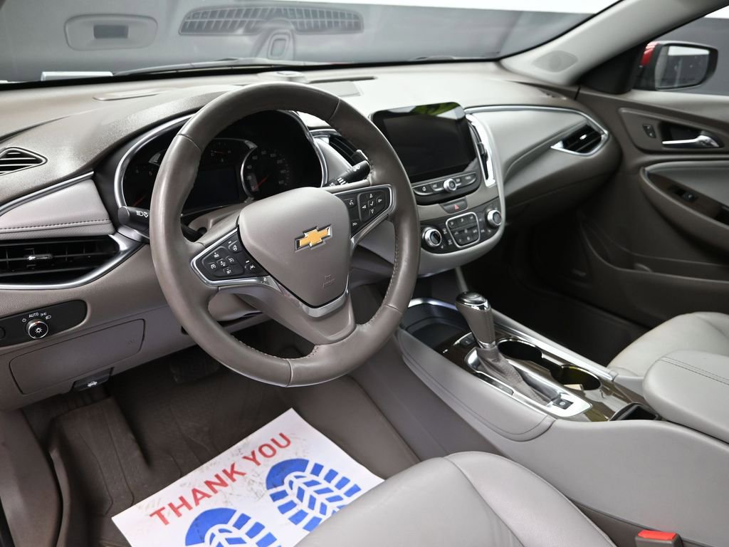 Used 2018 Chevrolet Malibu Premier w/ Premier Sun and Wheel Package image 14