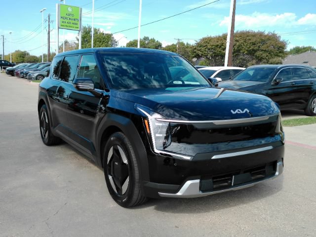 Used 2024 Kia EV9 Light RWD image 4