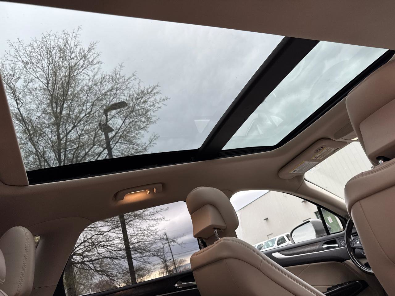 Used 2019 Lincoln MKC Reserve image 12