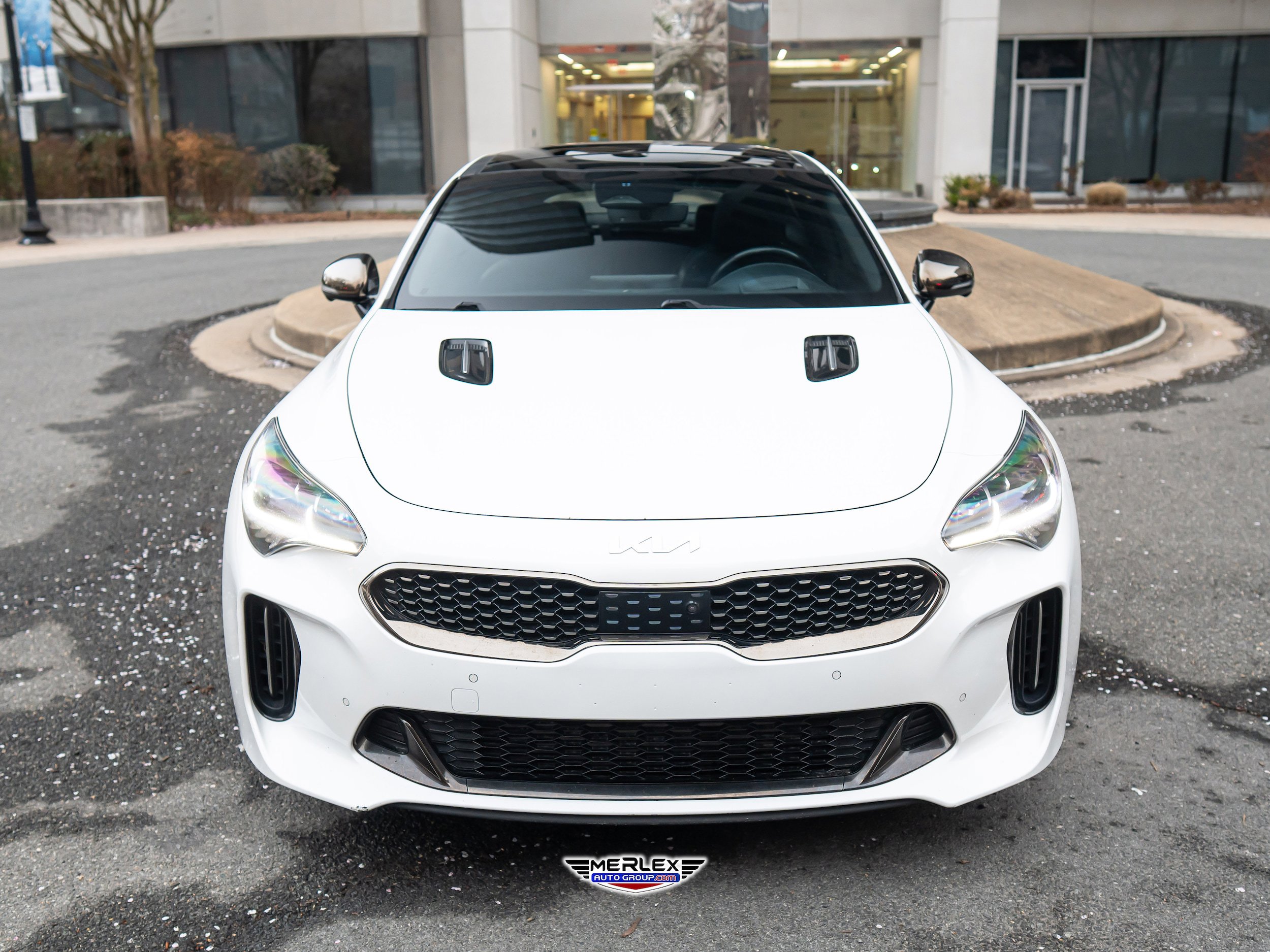 Used 2022 Kia Stinger GT2 image 2