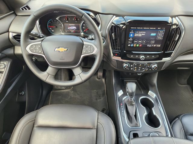 Used 2023 Chevrolet Traverse LT FWD image 27