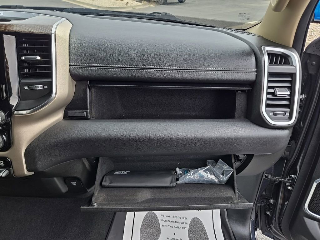 Used 2019 RAM 1500 Laramie AWD/4WD image 50