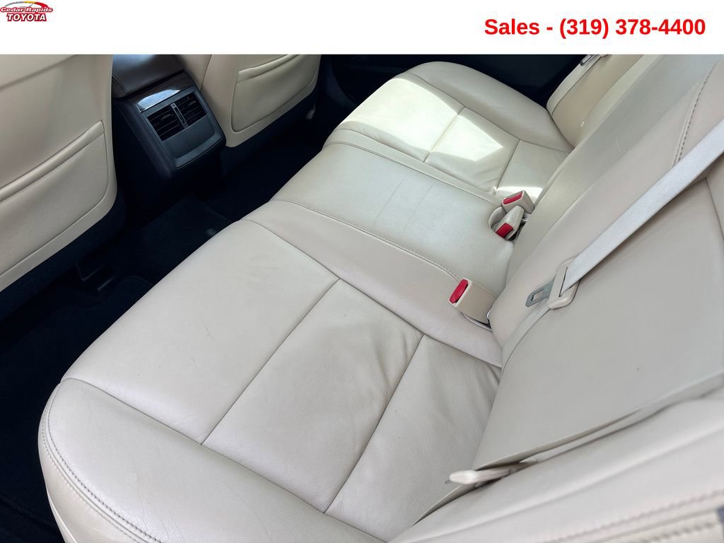Used 2013 Toyota Avalon XLE FWD image 24