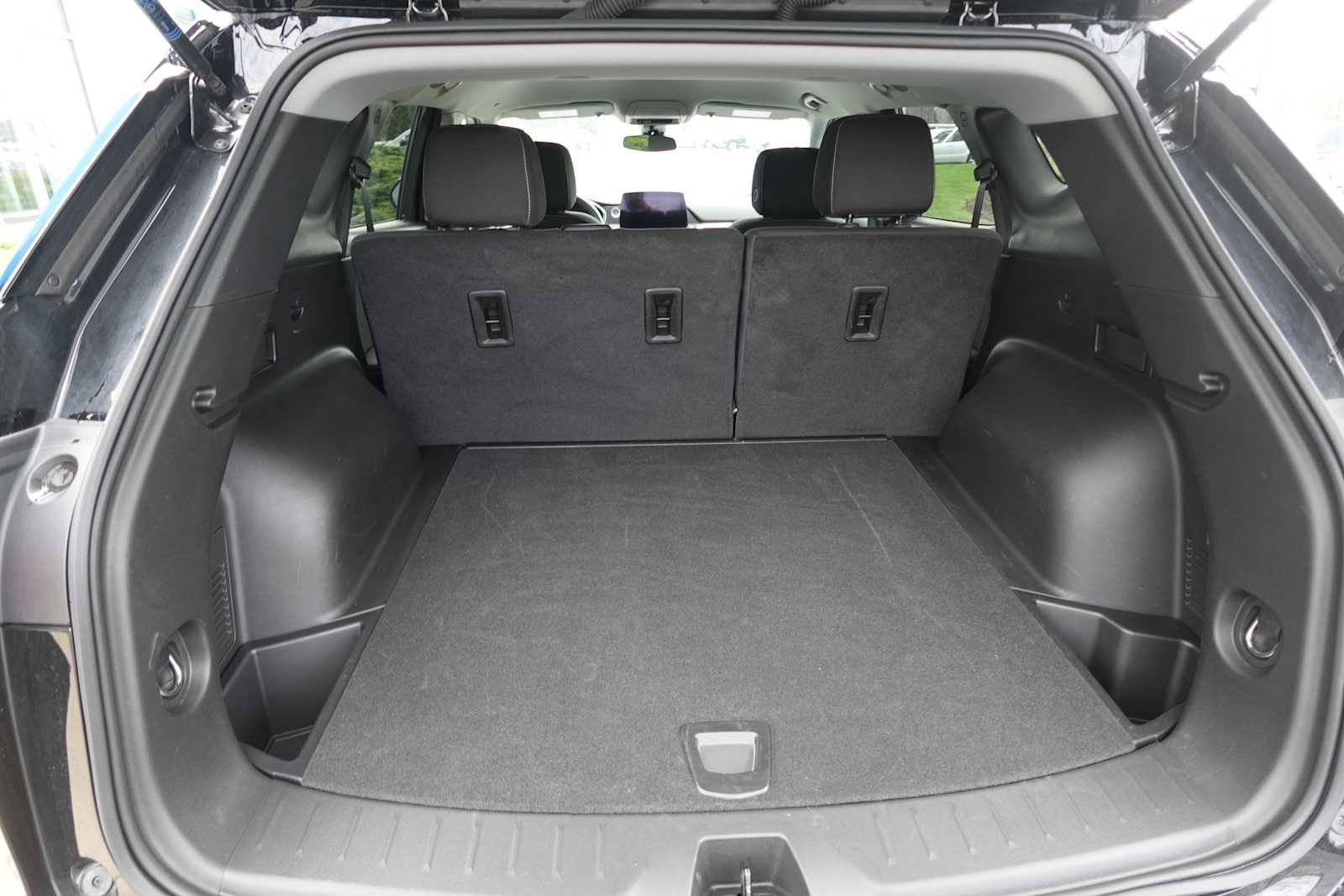 Used 2025 Chevrolet Blazer LT image 26