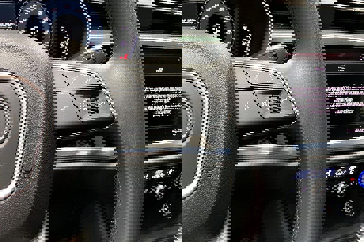 Used 2025 Audi Q3 2.0T Premium w/ Convenience Package image 21