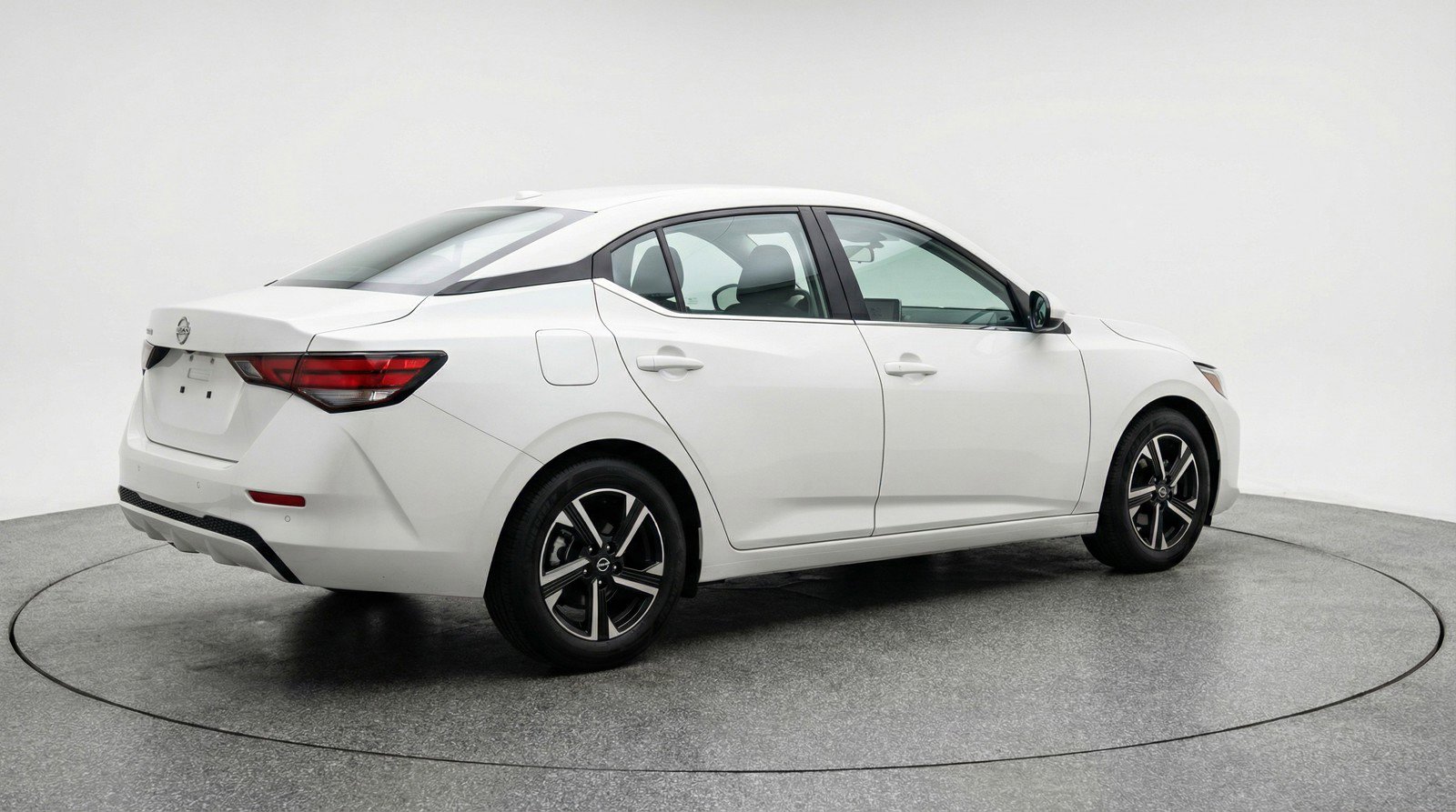 Used 2025 Nissan Sentra SV image 9