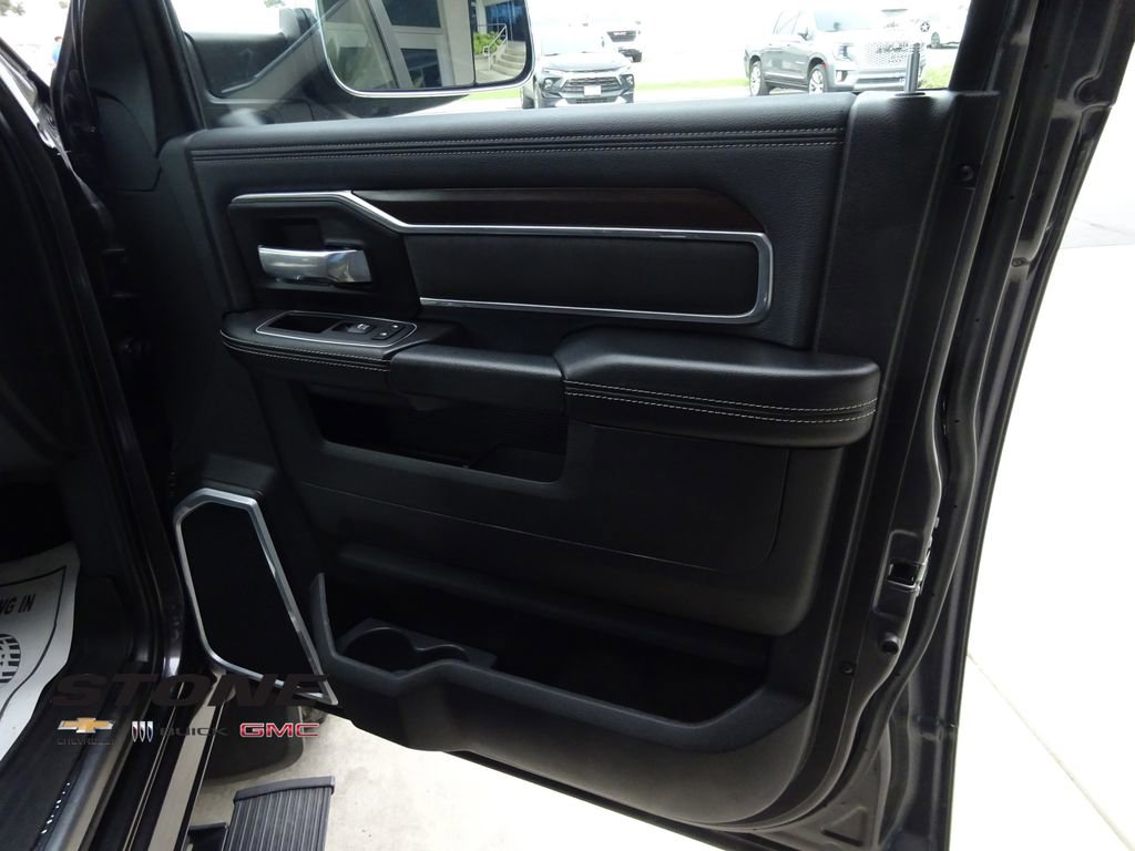 Used 2022 RAM 2500 Laramie AWD/4WD image 32