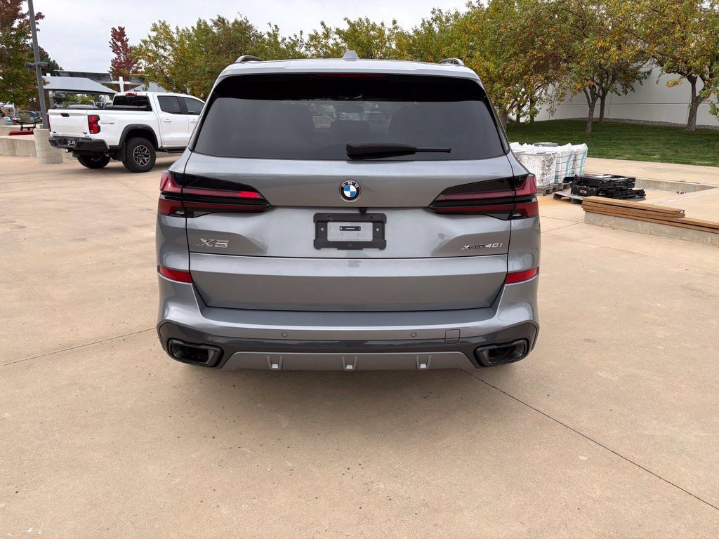 Used 2024 BMW X5 xDrive40i w/ Executive Package AWD/4WD image 6