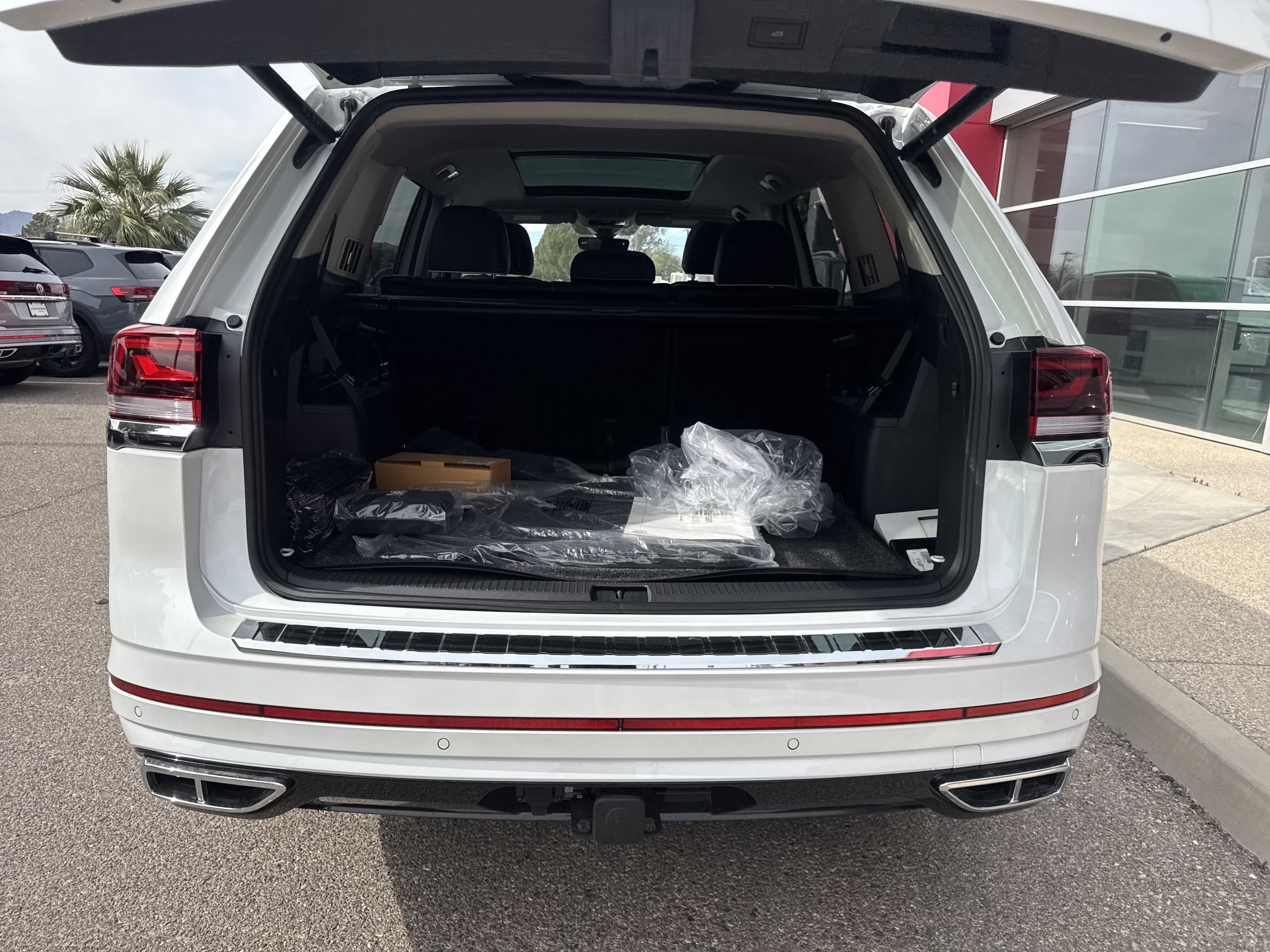 New 2026 Volkswagen Atlas SEL Premium R-Line image 8