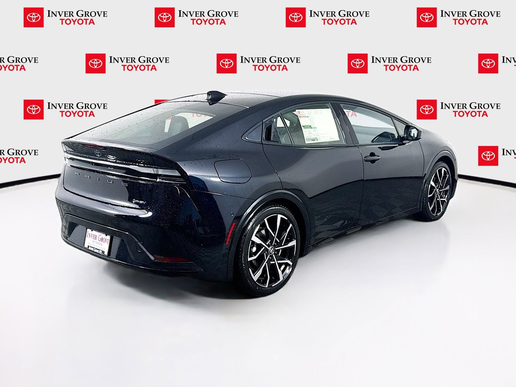 New 2026 Toyota Prius Plug-In Hybrid FWD image 5