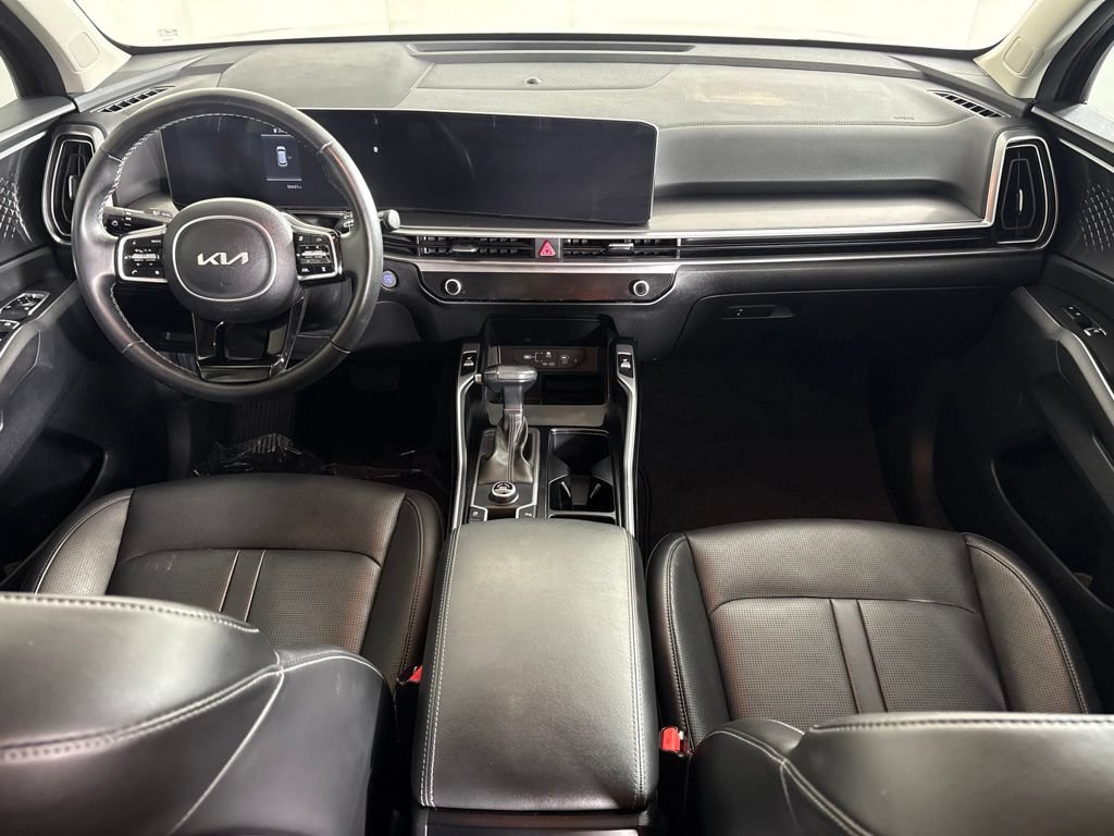 Used 2024 Kia Sorento S FWD image 14