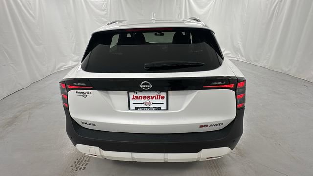 Certified 2025 Nissan Kicks SR image 4