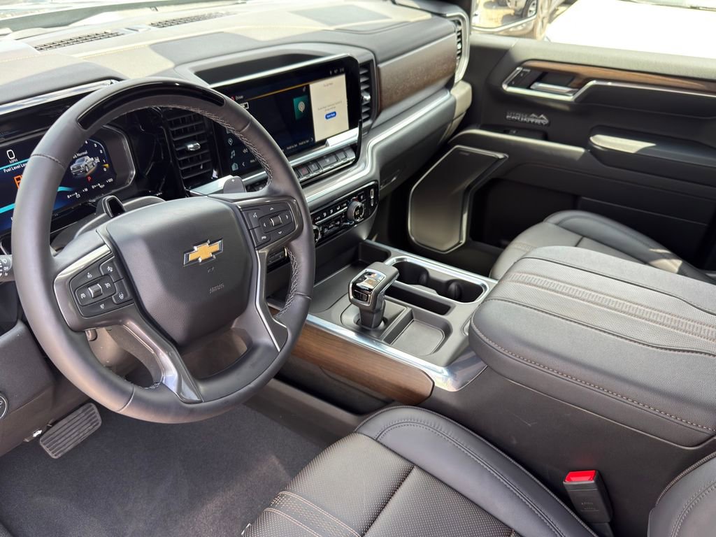 Used 2026 Chevrolet Silverado 1500 High Country w/ Technology Package image 14