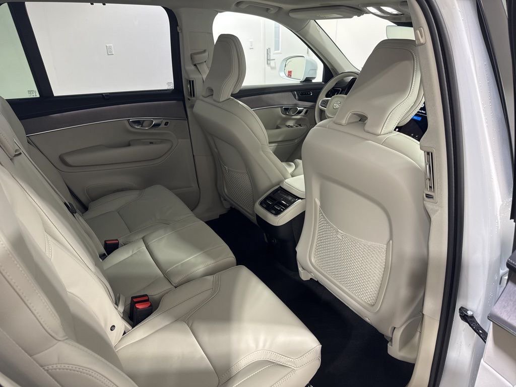 New 2026 Volvo XC90 B6 Ultra w/ Protection Package AWD/4WD image 24