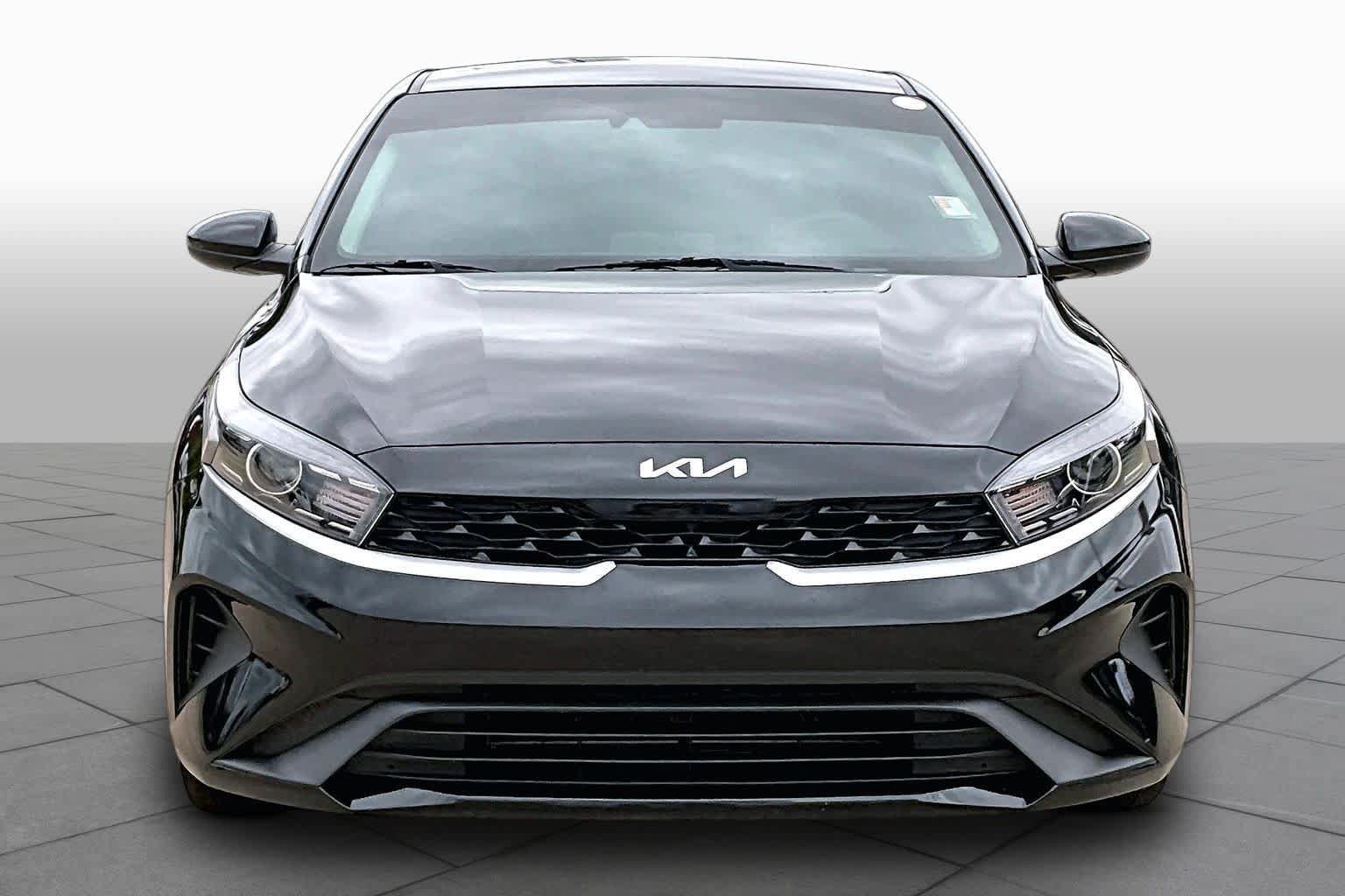 Used 2024 Kia Forte LXS FWD image 4