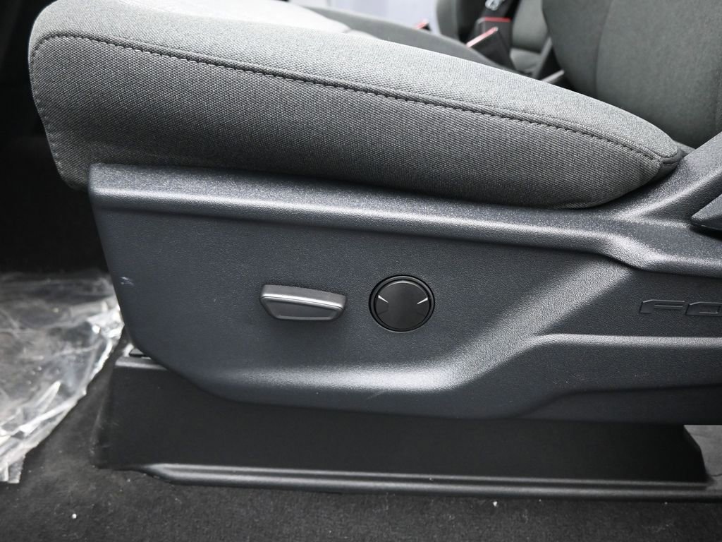 New 2026 Ford F350 XLT w/ XLT Premium Package image 10
