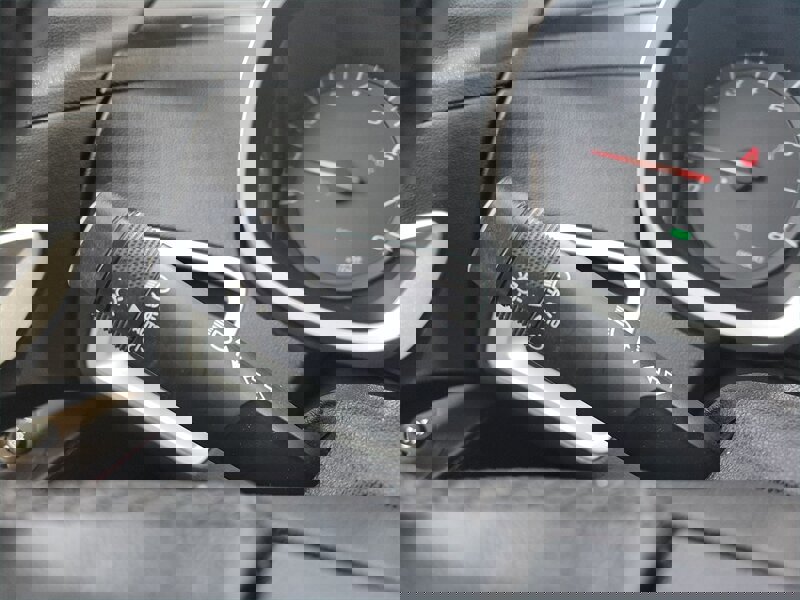 Used 2015 Chevrolet Equinox LT w/ Driver Convenience Package image 17