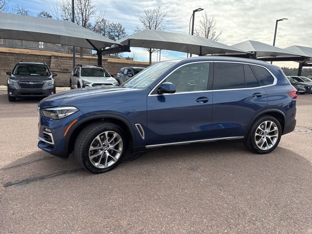 Used 2021 BMW X5 xDrive40i w/ Premium Package image 4