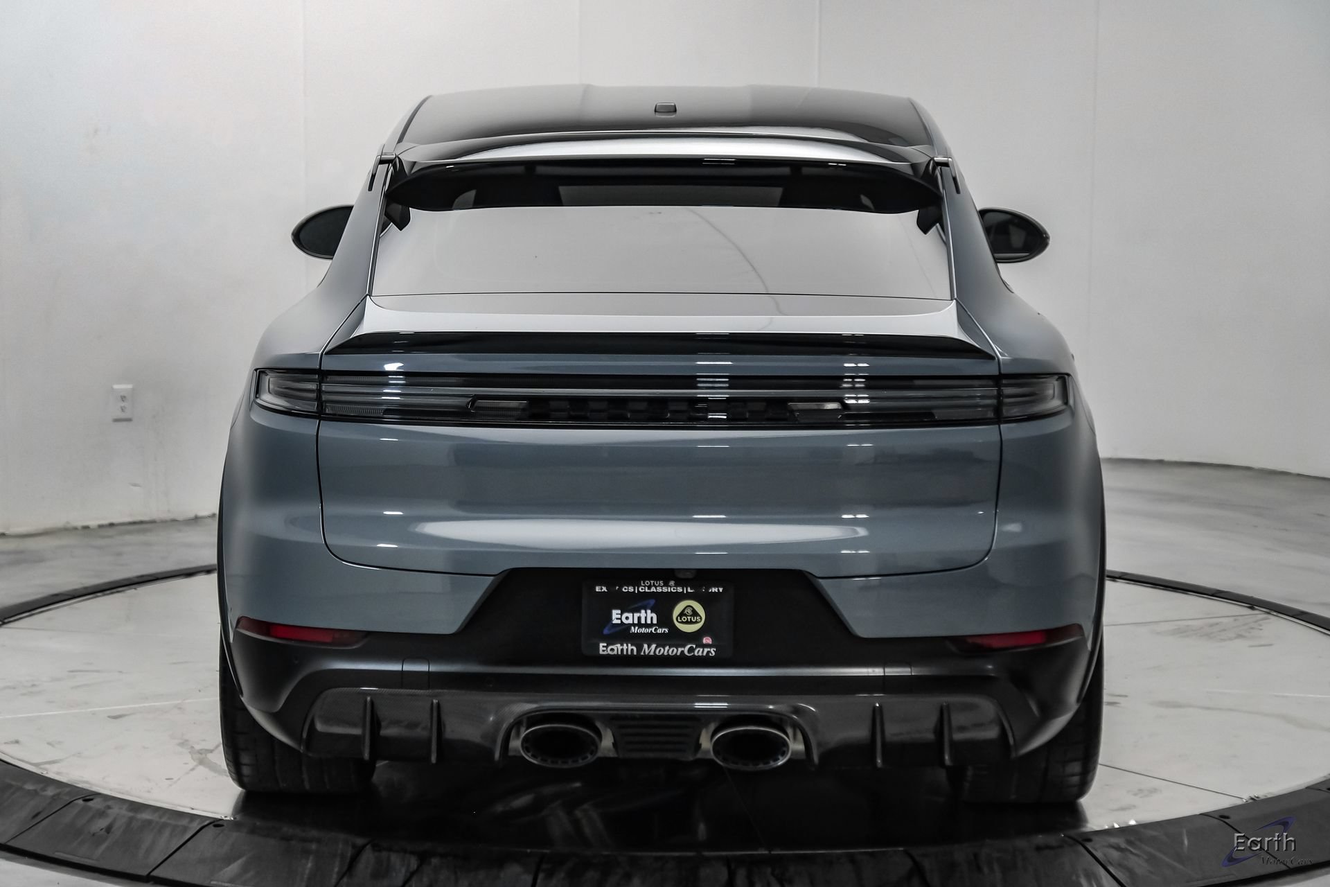 Used 2024 Porsche Cayenne Turbo GT AWD/4WD image 13