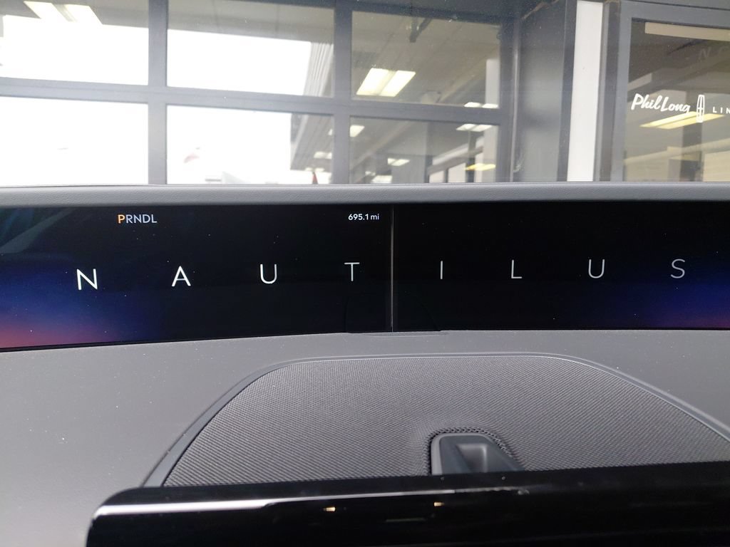 New 2026 Lincoln Nautilus Reserve w/ Jet Appearance Package AWD/4WD image 45
