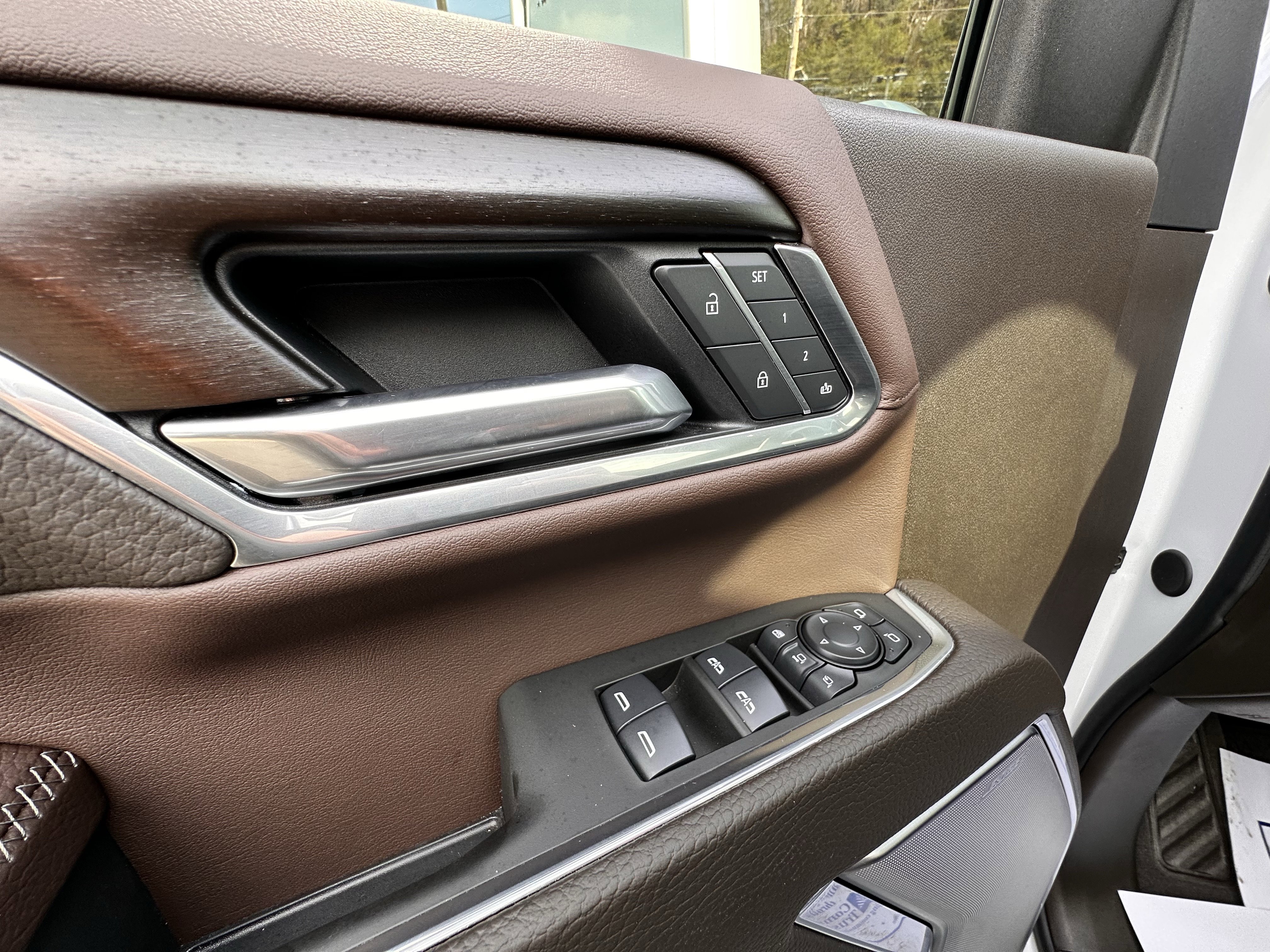 Used 2025 GMC Sierra 2500 Denali w/ Denali Reserve Package image 5