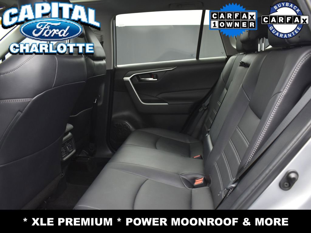 Used 2022 Toyota RAV4 XLE Premium image 17