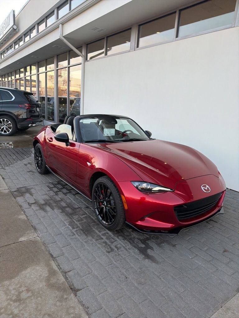 Certified 2024 MAZDA MX-5 Miata Club w/ Brembo/BBS Recaro Package image 12