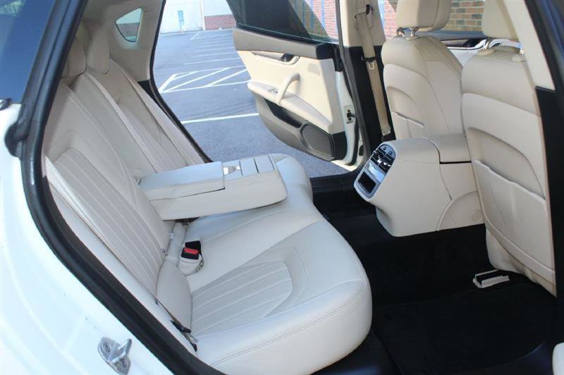 Used 2015 Maserati Quattroporte S Q4 AWD/4WD image 16