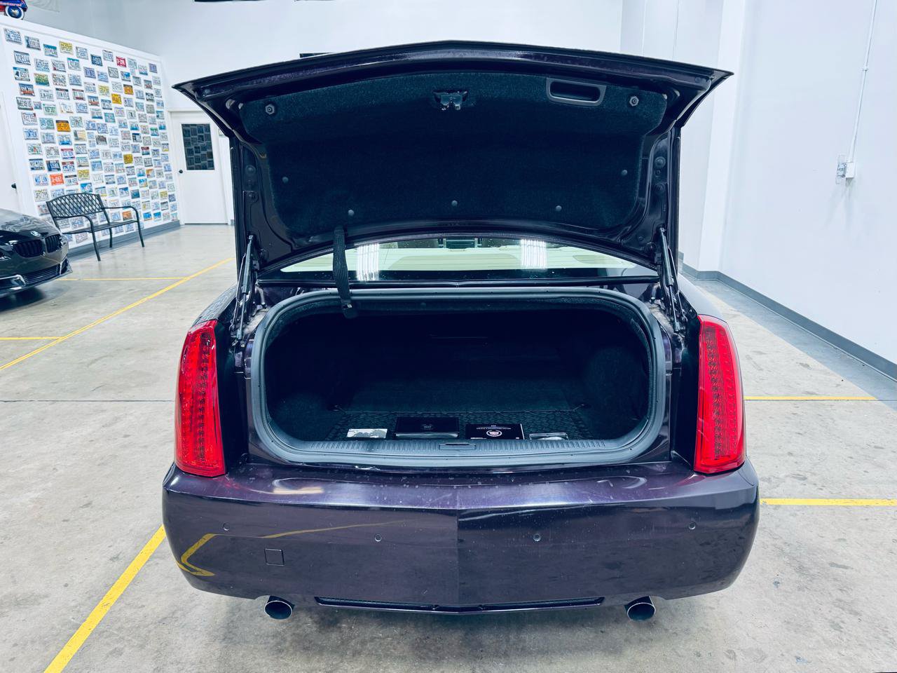 Used 2009 Cadillac STS V8 w/ Rwd Preferred Equipment Group image 27
