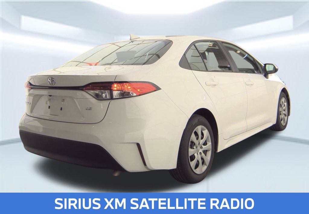 Used 2024 Toyota Corolla LE FWD image 2