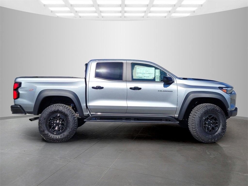 New 2026 Chevrolet Colorado ZR2 w/ ZR2 Bison Edition image 3