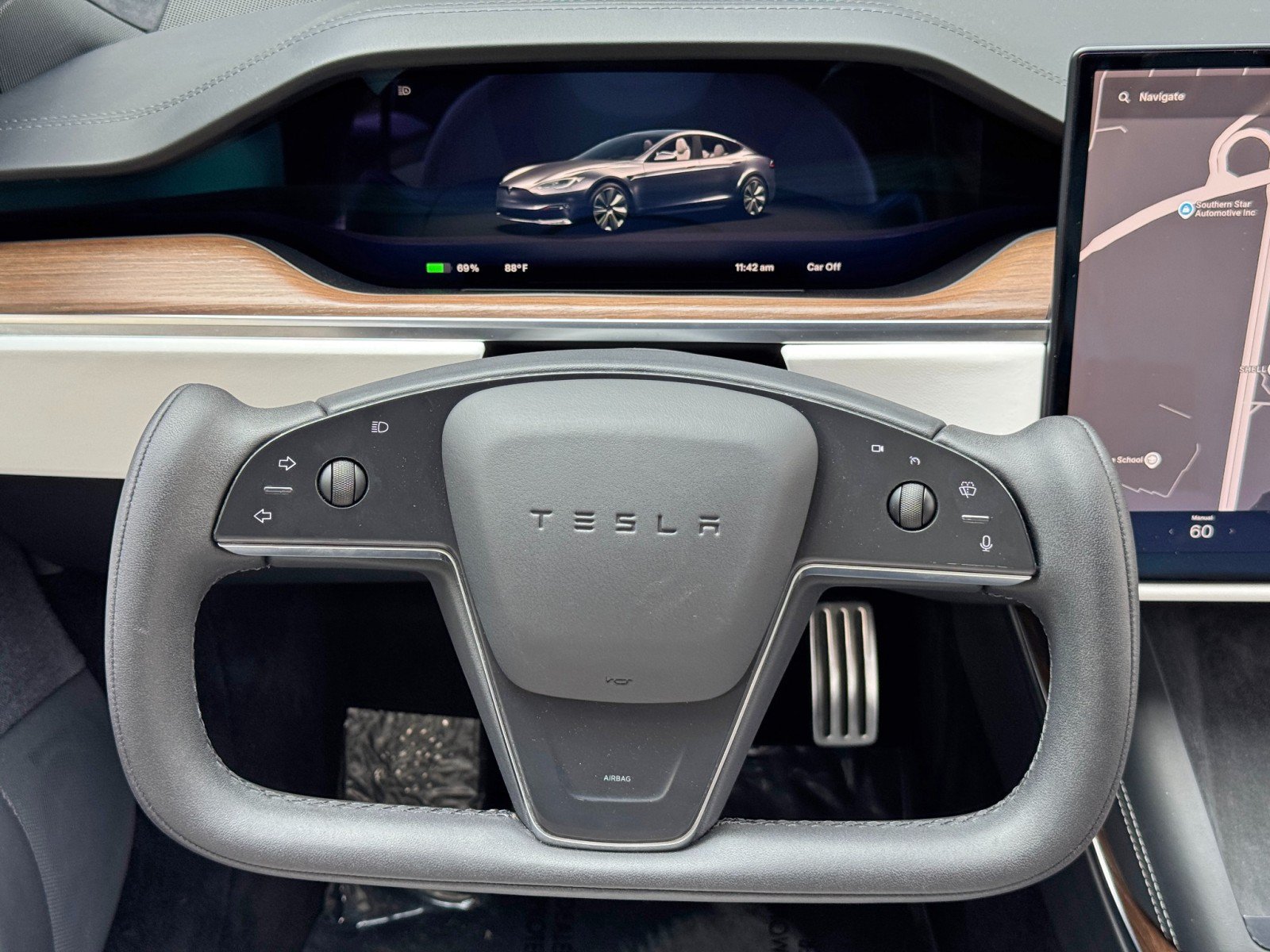 Used 2022 Tesla Model S AWD/4WD image 19