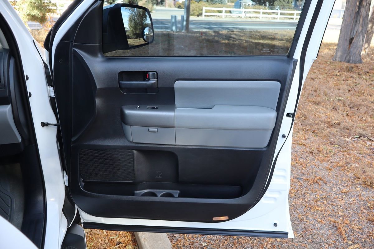 Used 2010 Toyota Sequoia SR5 image 28